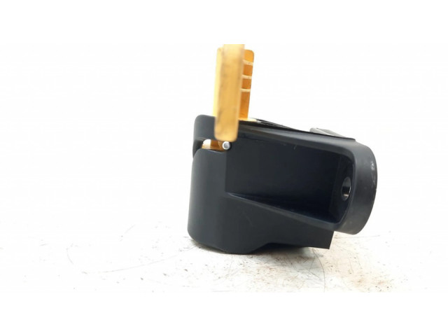 Другая деталь салона