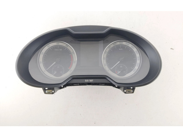Панель приборов 5E0920752E Skoda Octavia Mk3 (5E)