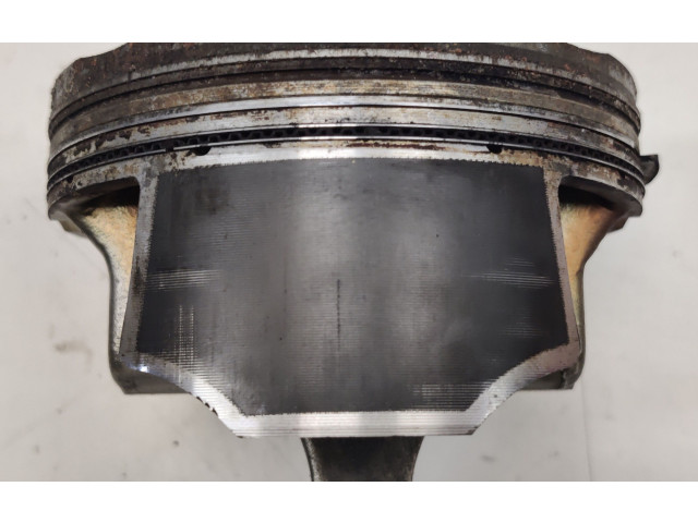 Поршень с шатуном Ford F150 - года