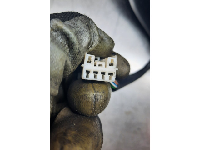 Зеркало электрическое Mitsubishi Carisma 1996 - 1999 года