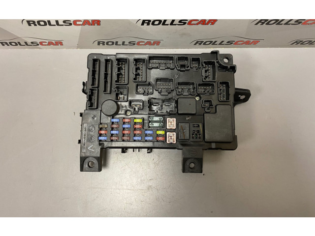 Блок предохранителей L8637011A Mitsubishi Outlander