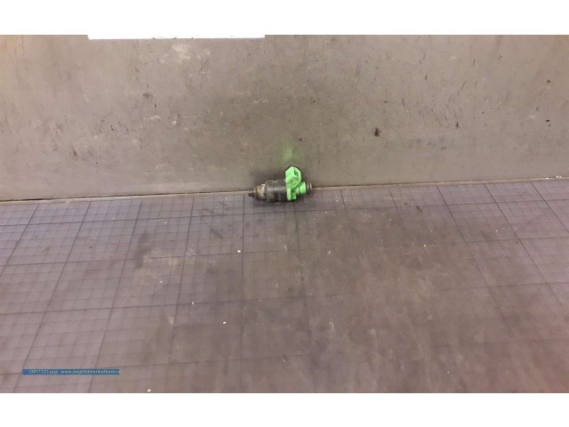 Форсунка Audi A6 S6 C5 4B