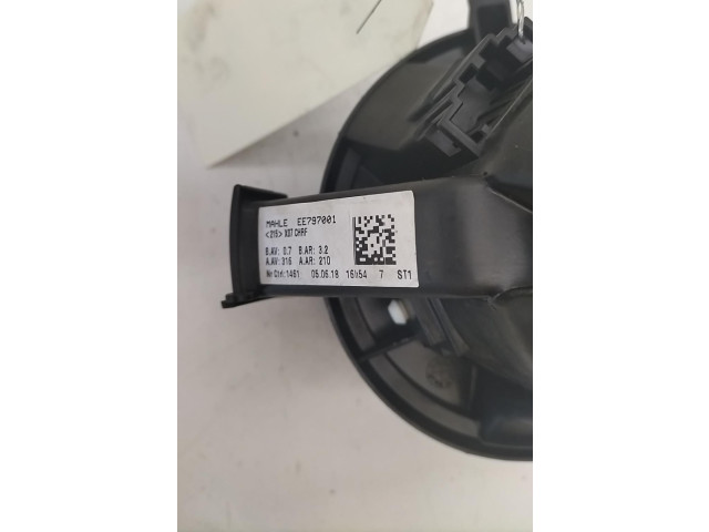 Вентилятор печки    272102302R   Renault Twingo III