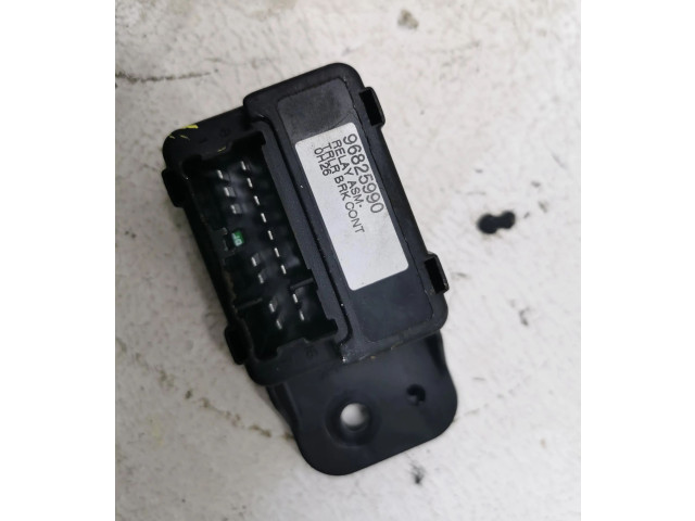 Блок управления 96825990 Chevrolet Volt I