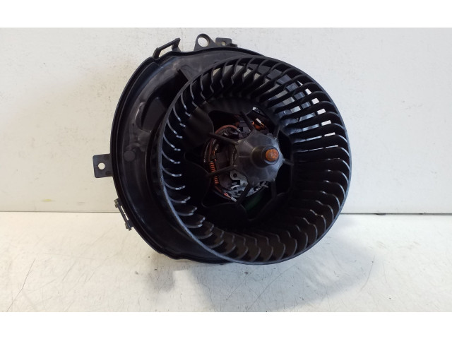 Вентилятор печки 5Q2819021B Volkswagen Golf VII