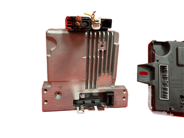 Řídící jednotka V29034775A, 237103353R Renault Clio IV 2014