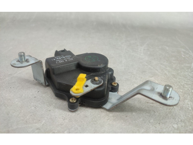 Zámek zadních dveří 957501C000 Hyundai Getz 2003