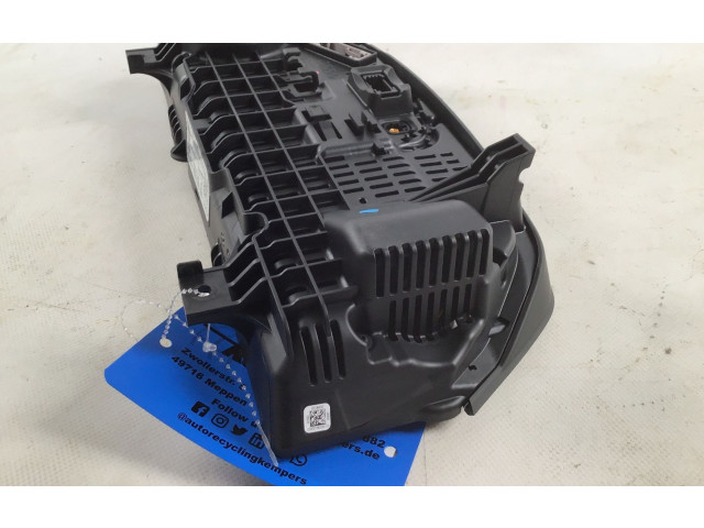 Панель приборов 4KE920795A Audi e-tron