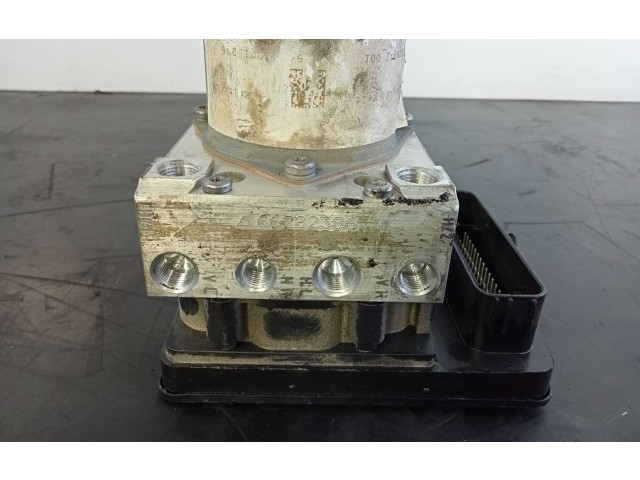 Блок АБС 52062978, A005H735   Jeep  Renegade  2014 -  года