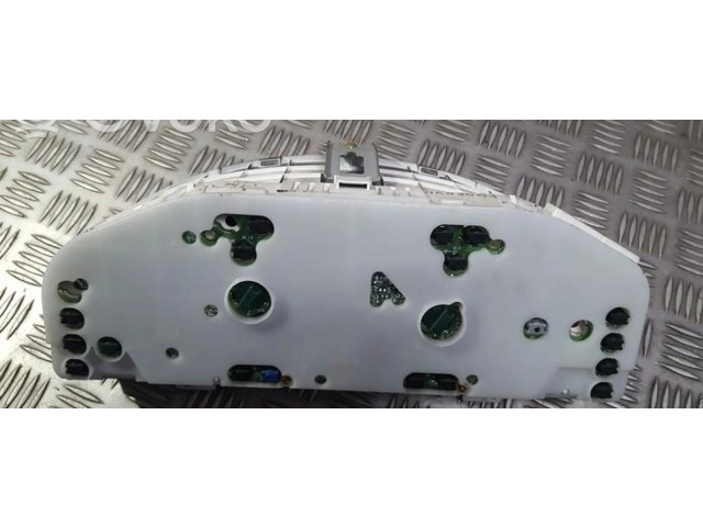 Панель приборов FDGE6VD Mazda 626