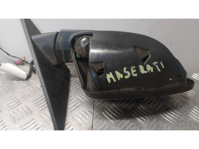 Зеркало электрическое правое Maserati Levante 2017- года