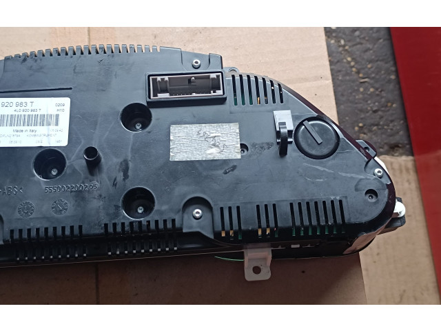 Přístrojová deska  Audi Q7 4L 2010 4L0920983T  