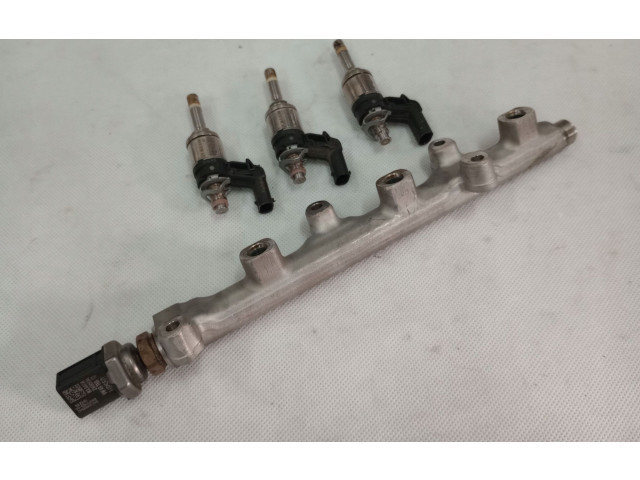 Топливная рампа 04E906036AT, 04C133320G   Skoda Fabia Mk3 (NJ)  