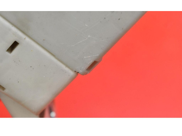 Блок предохранителей 82730-53050, 82730-53050 Lexus IS 220D-250-350