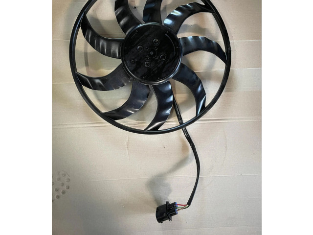 Вентилятор радиатора 5WA959455H Volkswagen Golf VIII