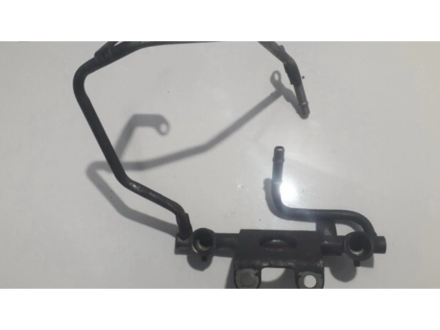 Vstřikovací lišta 1Z05D Subaru Forester SF pro benzínový motor 2.0