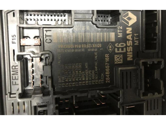 Блок предохранителей  284B65716R, 284B65716R   Dacia Sandero III    