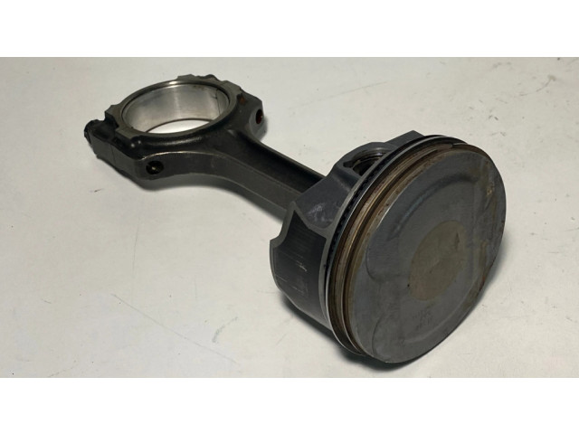 Píst CR3Z6108B, CR3Z6200B Ford Mustang V pro benzínový motor 5.0