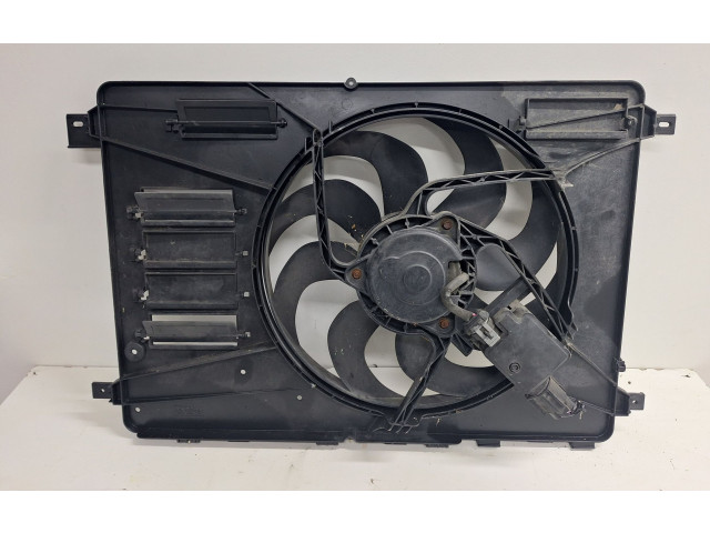 Вентилятор радиатора 8240563 Volvo V70