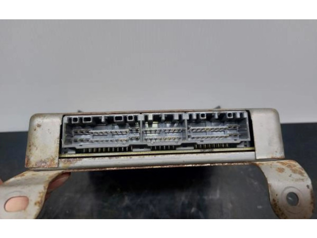 Блок управления двигателя Z509 Mazda 323