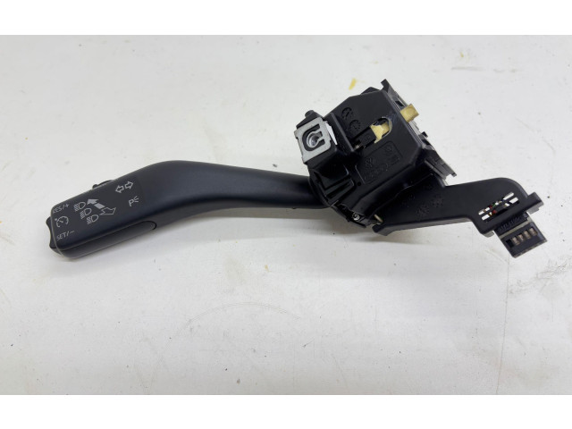 Ручка поворотов/ фонарей 1K0953513G Skoda Octavia Mk2 (1Z)