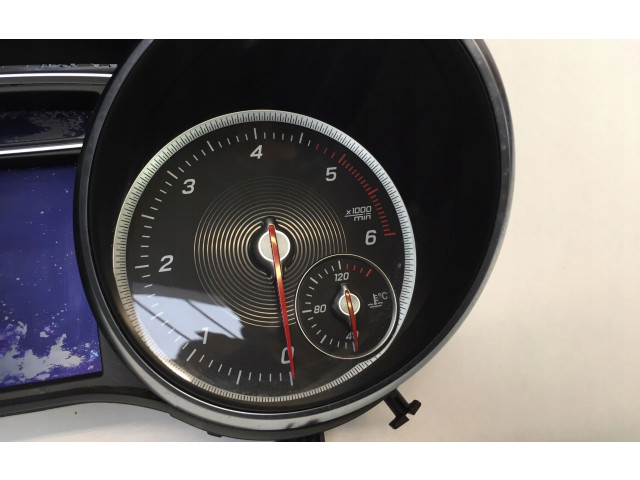 Přístrojová deska Mercedes-Benz GLA W156 2017 A1569004903