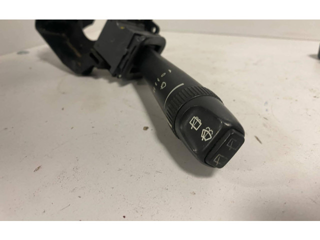 Ручка стеклоочистителей 30658614, 8191545   Volvo V70