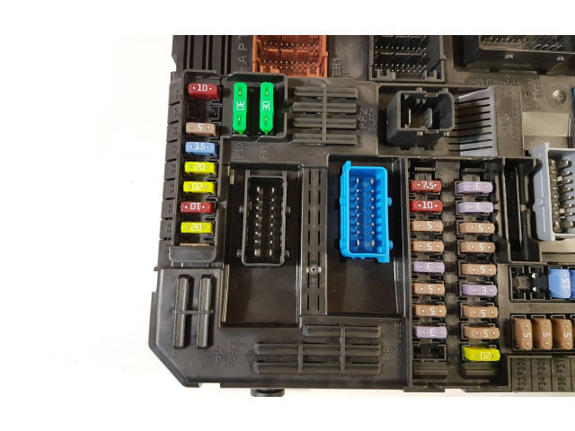 Блок предохранителей 9832880680   Citroen C3 Aircross    