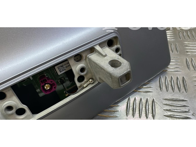 Дисплей    108954300G   Tesla Model 3