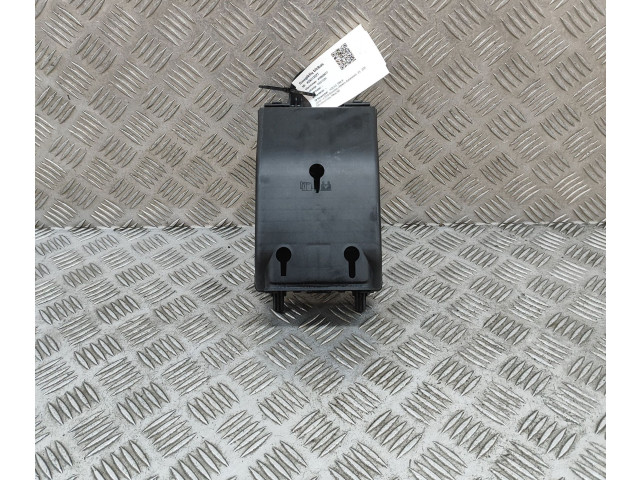 Блок предохранителей 31682732   Volvo S90, V90    