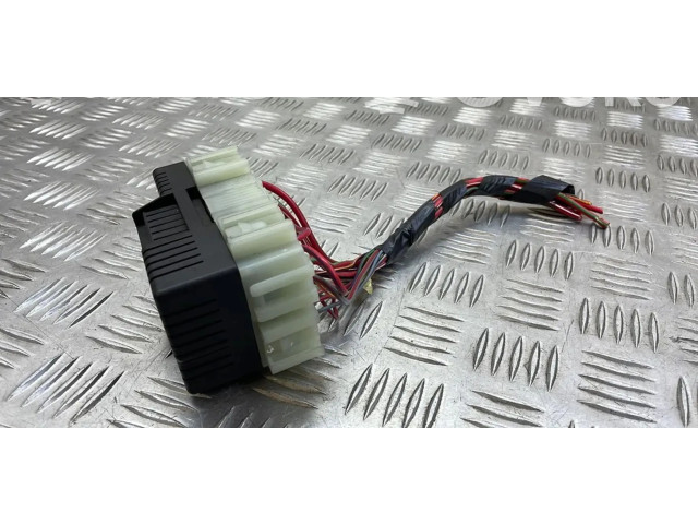 Блок предохранителей     Volvo V70    