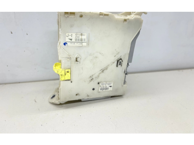 Pojistková skříňka 8273030B61, 0193 Lexus GS 300 350 430 450H 2008