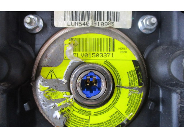 Руль Dacia Sandero - года 8200759888, 8200759888