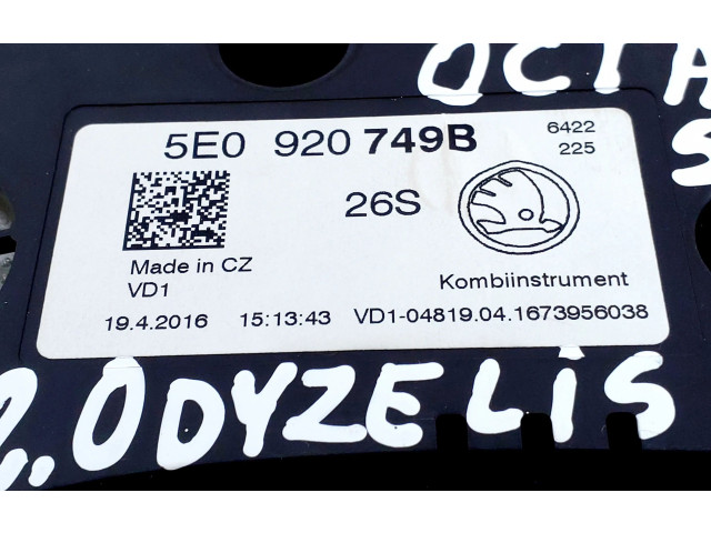 Панель приборов 5E0920749B Skoda Octavia Mk3 (5E)