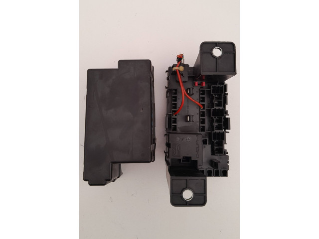 Блок предохранителей  PA6GB20+GF10   Opel Meriva B    