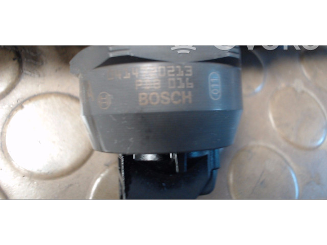 Форсунка 0414720213, 038130079GX    Audi A3 S3 8L   