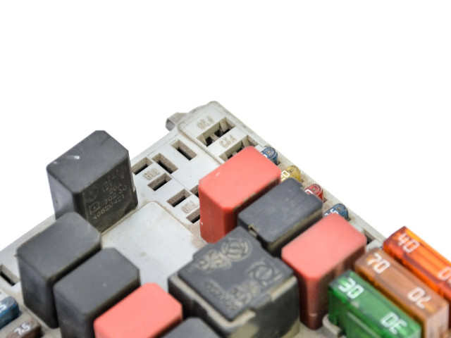 Pojistková skříňka 46835581 Fiat Punto (188) 2003