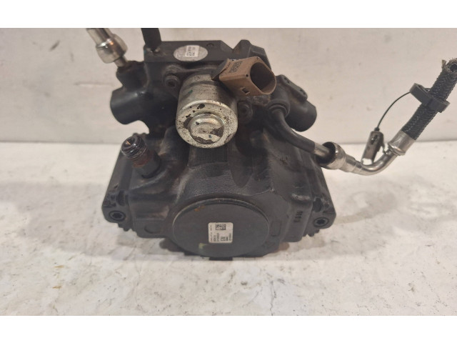 Топливный насос       Opel Antara  2006 - 2016 года   