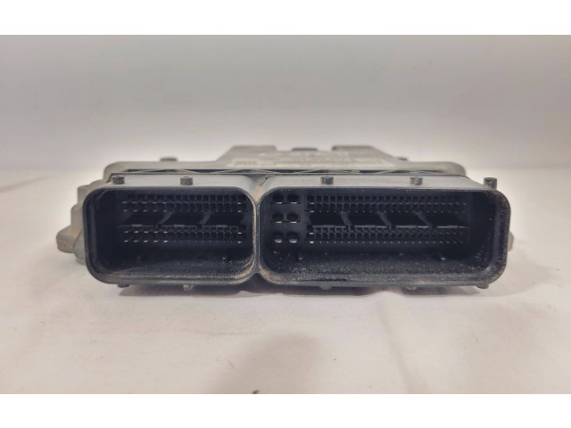 Блок управления двигателя 045906013B, 045906013E Skoda Fabia Mk2 (5J)