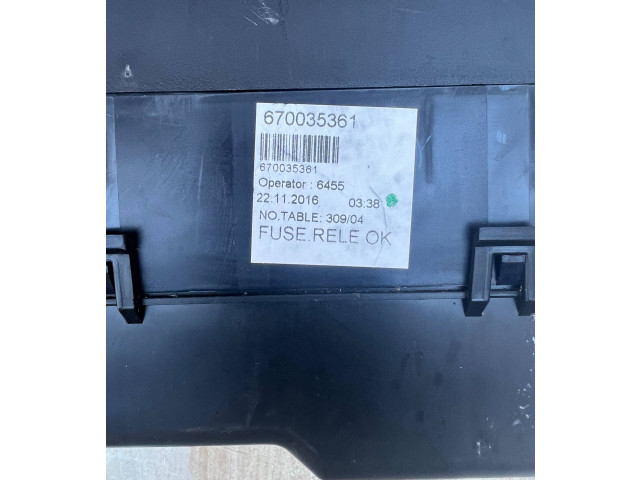 Блок предохранителей 670035361, 22112016 Maserati Levante