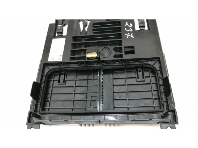 Отделка передней пепельницы