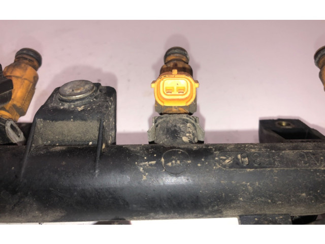 Топливная рампа 9655833580   Fiat Fiorino  