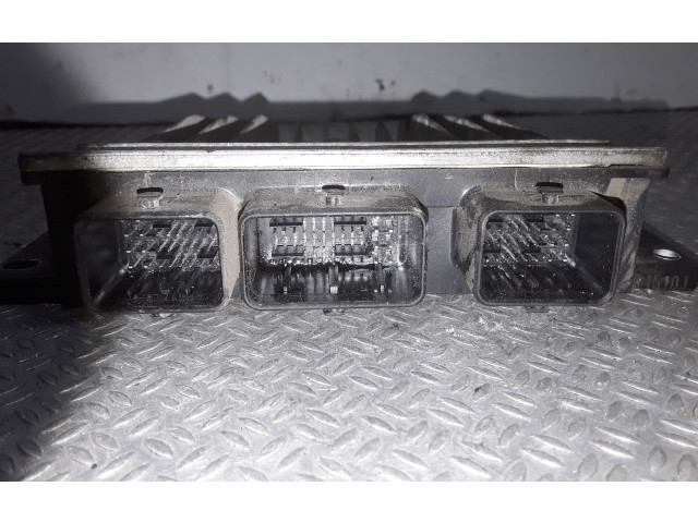 Блок управления двигателя 8201002106, 8201127198 Dacia Logan I