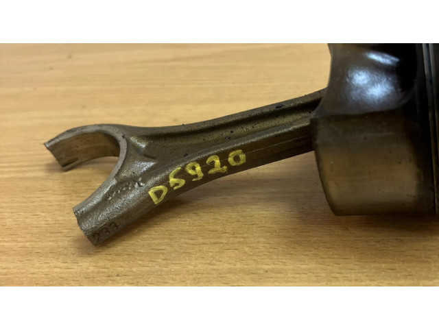 Píst 089203, D5920 BMW 5 F10 F11 pro benzínový motor