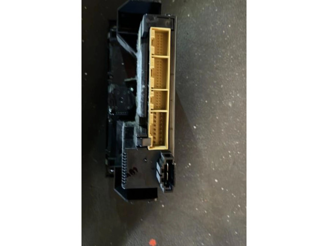 Блок управления климат-контролем    Audi A2