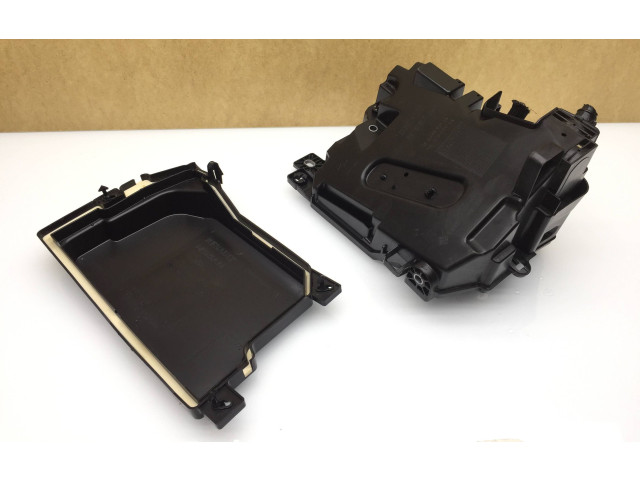 Pojistková skříňka 284B81544R Renault Captur II 2022