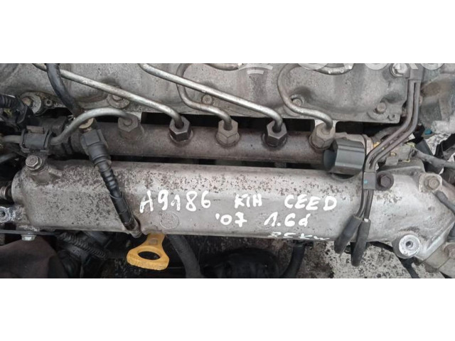 Топливная рампа 0281002507, 24272528   KIA Ceed  