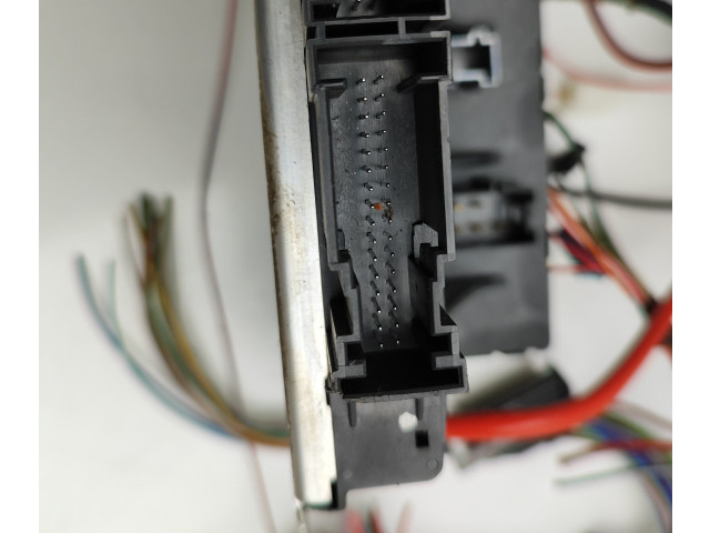 Pojistková skříňka A0285459832, 05045113 Mercede-Benz S W220 2000