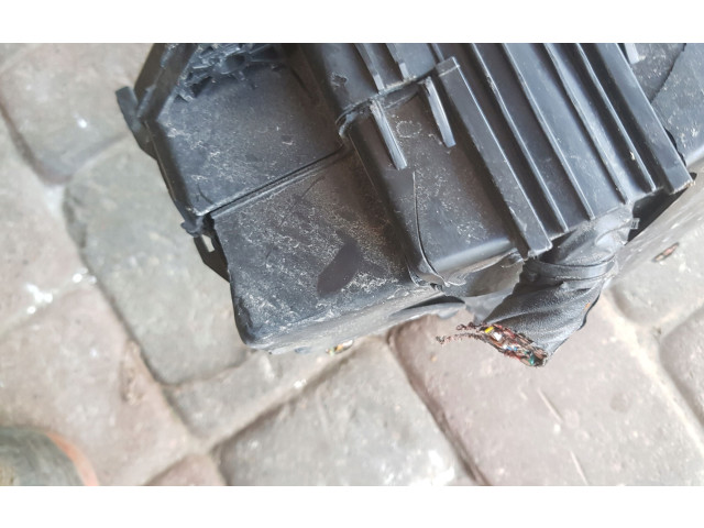 Блок предохранителей KIA Sorento