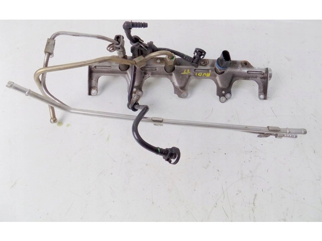 Топливная рампа    Audi TT TTS Mk2  